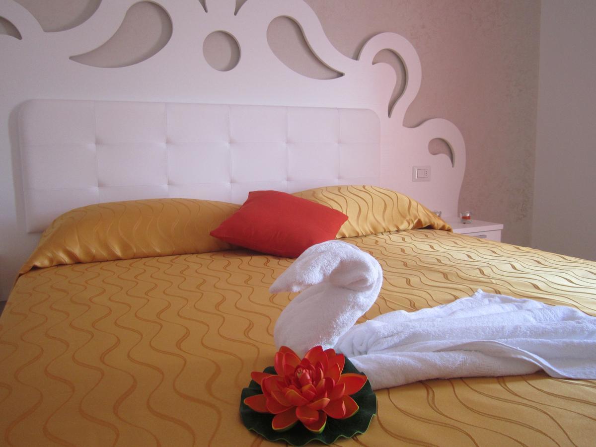 Hotel Tesori Del Salento à Alliste Extérieur photo